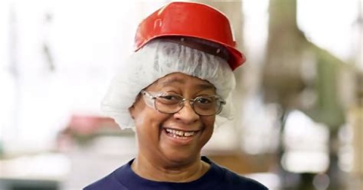 Diana Hunter, Star of Honey Bunches of Oats Commercials, Retires