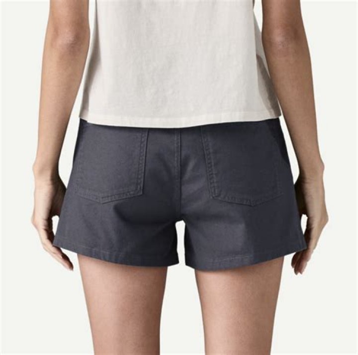 Embracing Lainey Wilson's Signature Shorts
