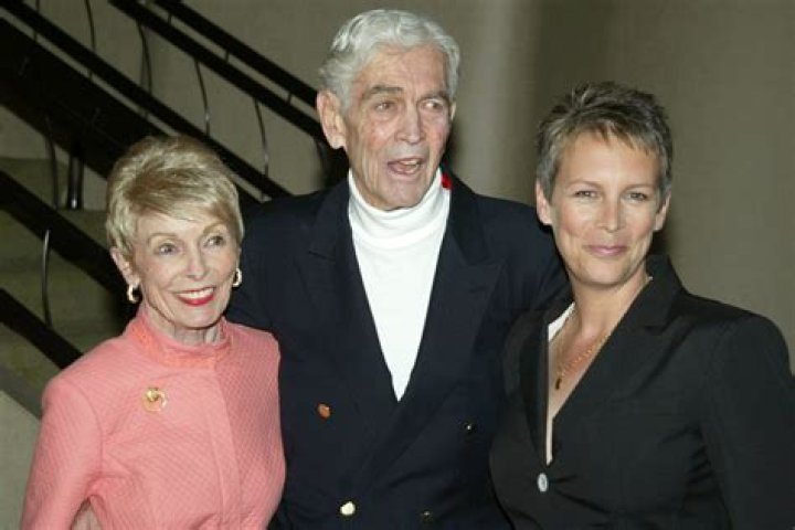 Jaime Lee Curtis Mother