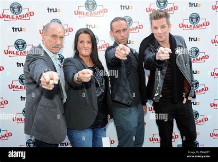 Les Gold Children: Meet Seth And Ashley Broad