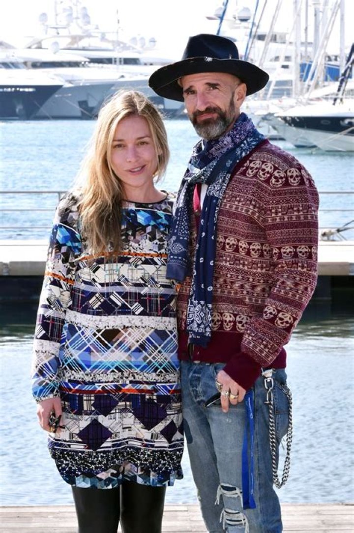 Piper Perabo's Husband Frequently Collaborates With Taylor Sheridan