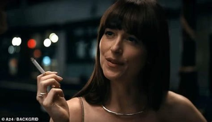 Sarah Jessica Parker's Smoking Habits Revealed