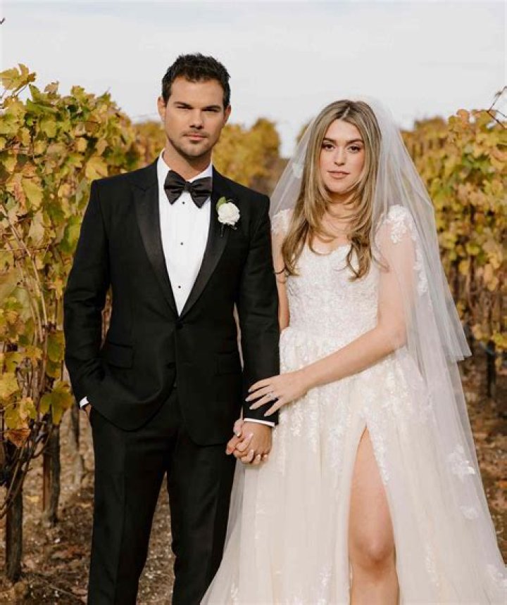 Uncovering The Fortune: Taylor Lautner's Net Worth Unveiled