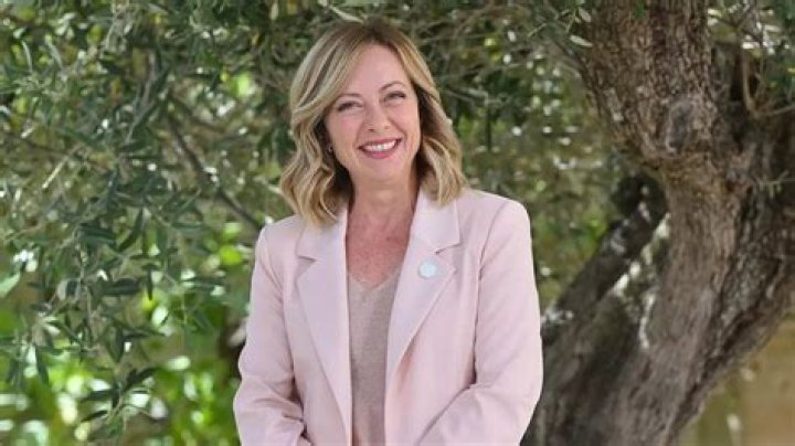 Unveiling The Height Of Power: Giorgia Meloni's Stature Unraveled