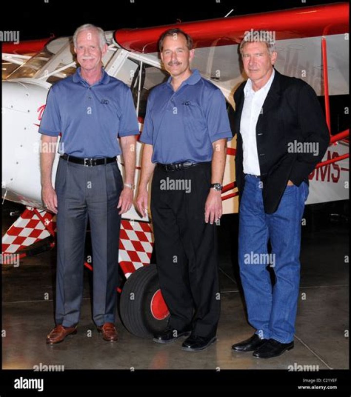 Unveiling The Heroism And Expertise Of Chesley "Sully" Sullenberger