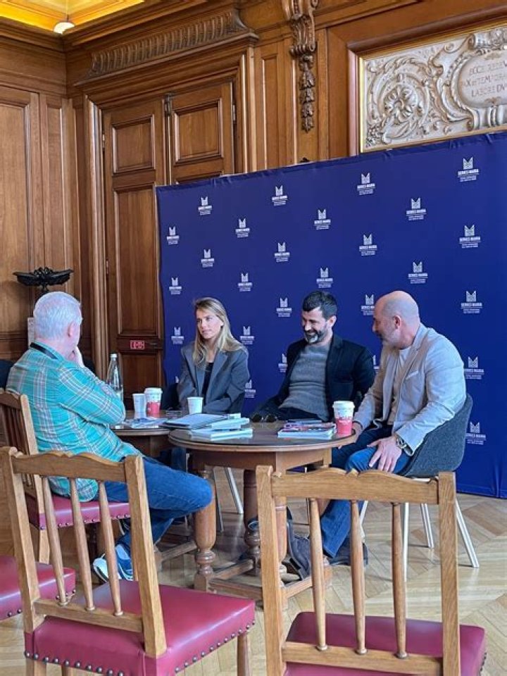 Unveiling The Secrets Of A Beloved Twitter Icon