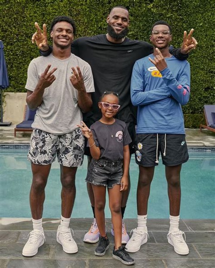 Who are his 2 kids? ·